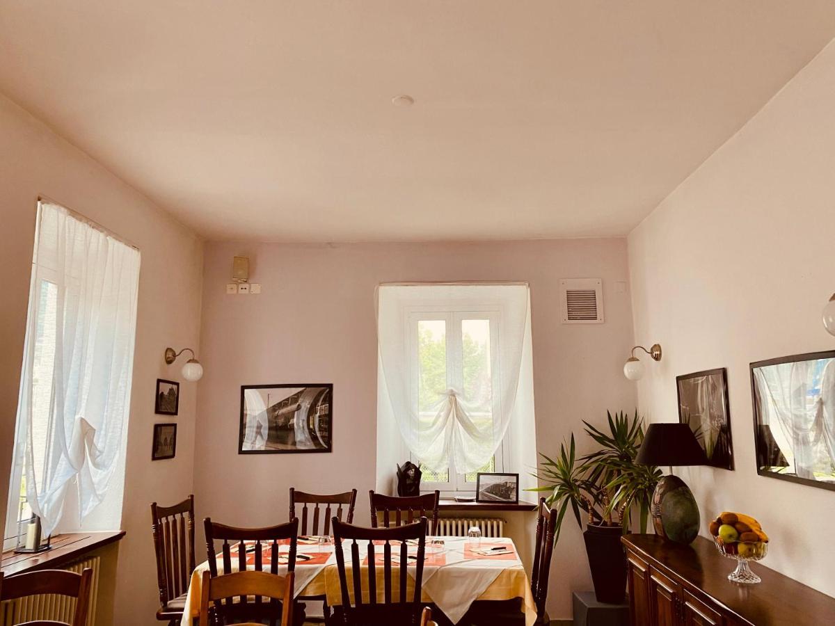 Ristorante Ferrovieri Bed & Breakfast Tenero-Contra ภายนอก รูปภาพ